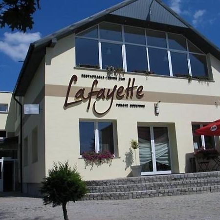 Restauracja Lafayette Pokoje GoscinneZelów エクステリア 写真